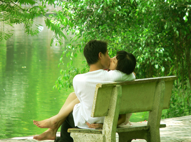 Quay lén cảnh nóng trong công viên Quay lén cảnh nóng trong công viên